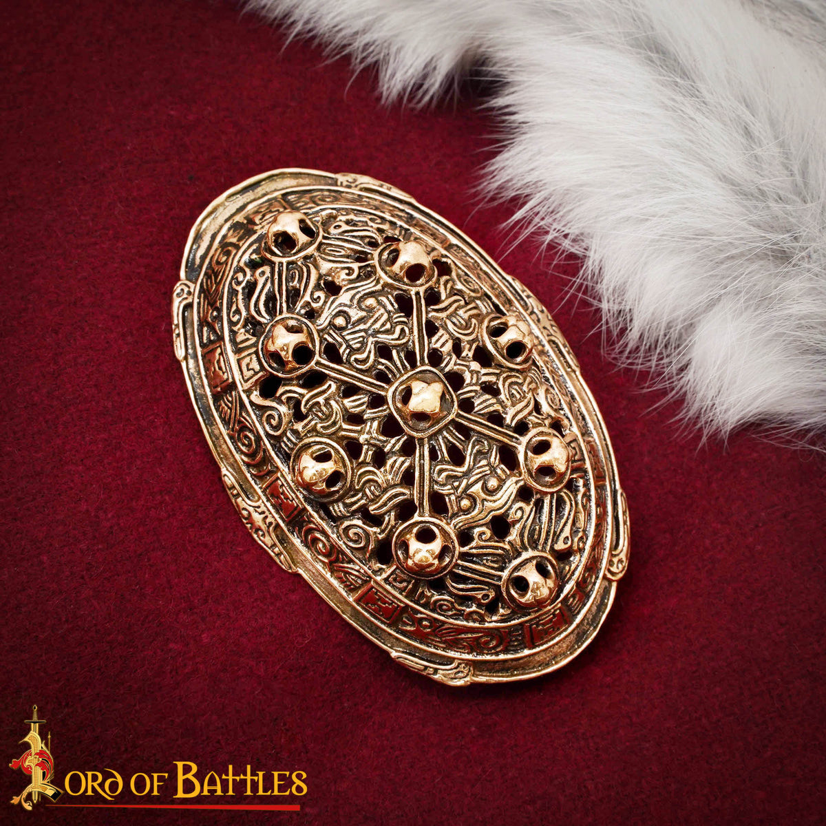 Broche vikingo oval siglo IX en bronce envejecido