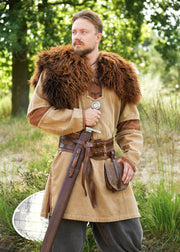 Túnica medieval beige-marrón desgastada modelo Sigval