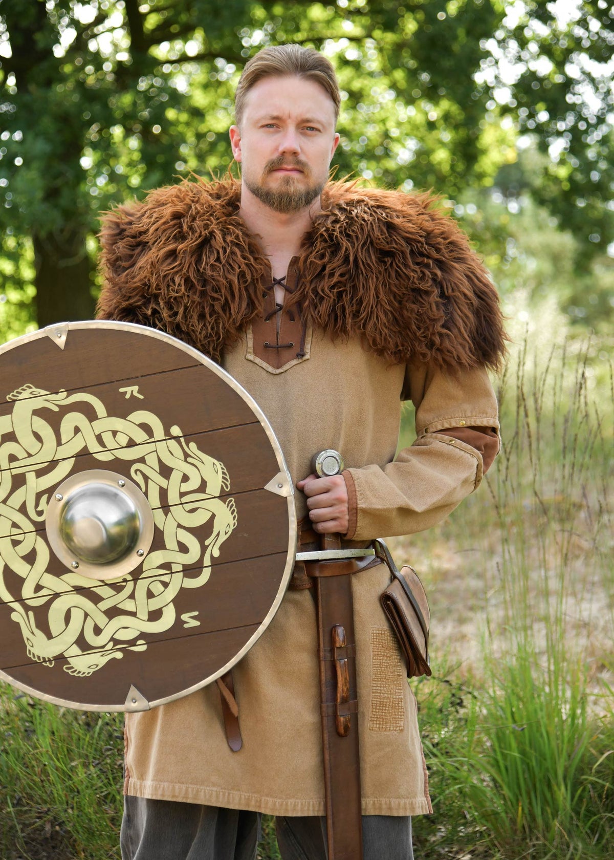 Túnica medieval beige-marrón desgastada modelo Sigval