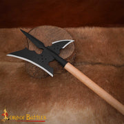 Hacha de asta medieval forjada, acero carbono (122 cm.)