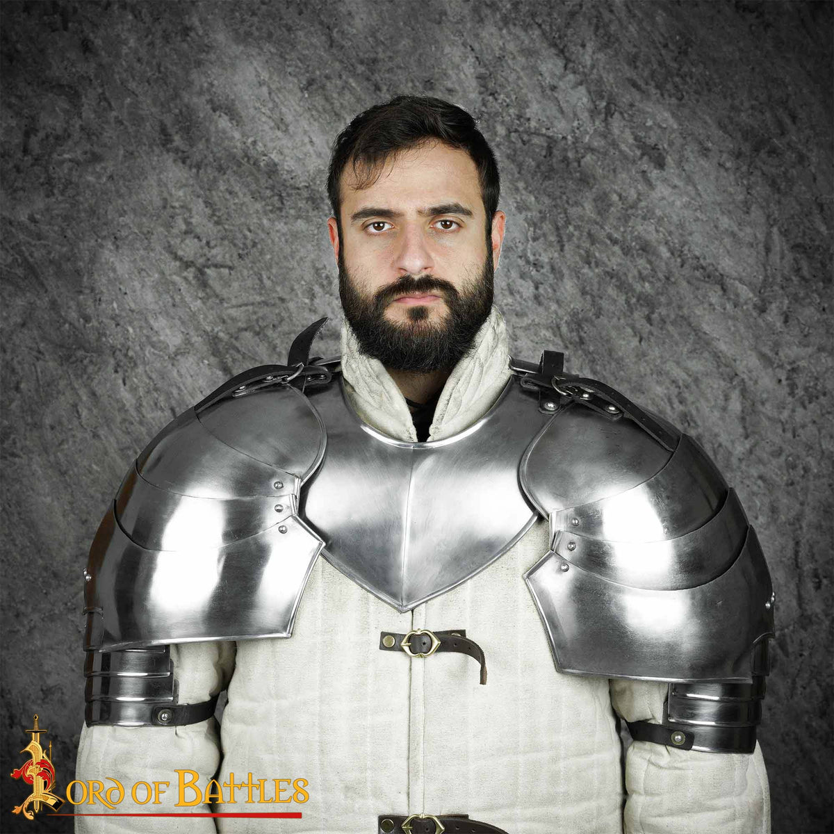 Hombreras medievales para cosplay y recreación
