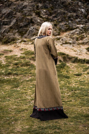 Vestido Vikingo Mujer modelo Idun con Bordados, beige