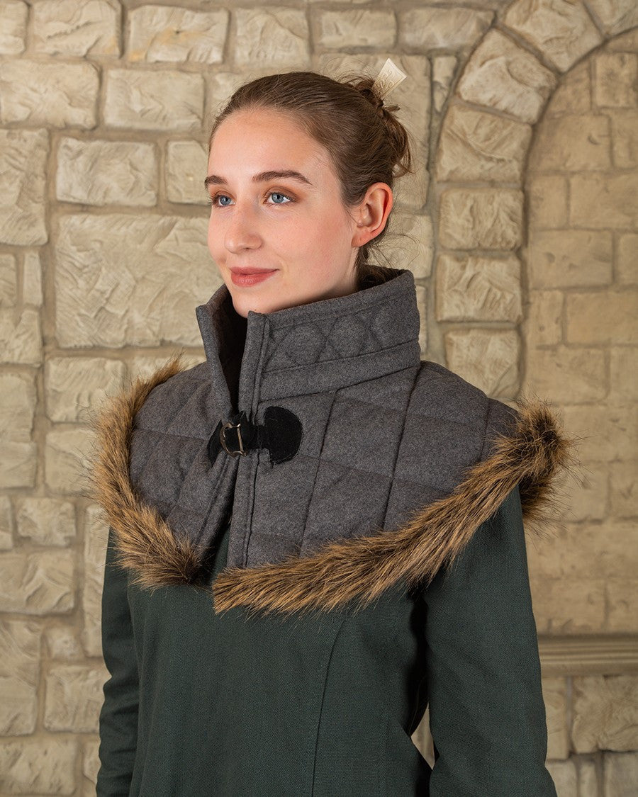 Gorjal medieval en lana y piel modelo Nimue, color gris