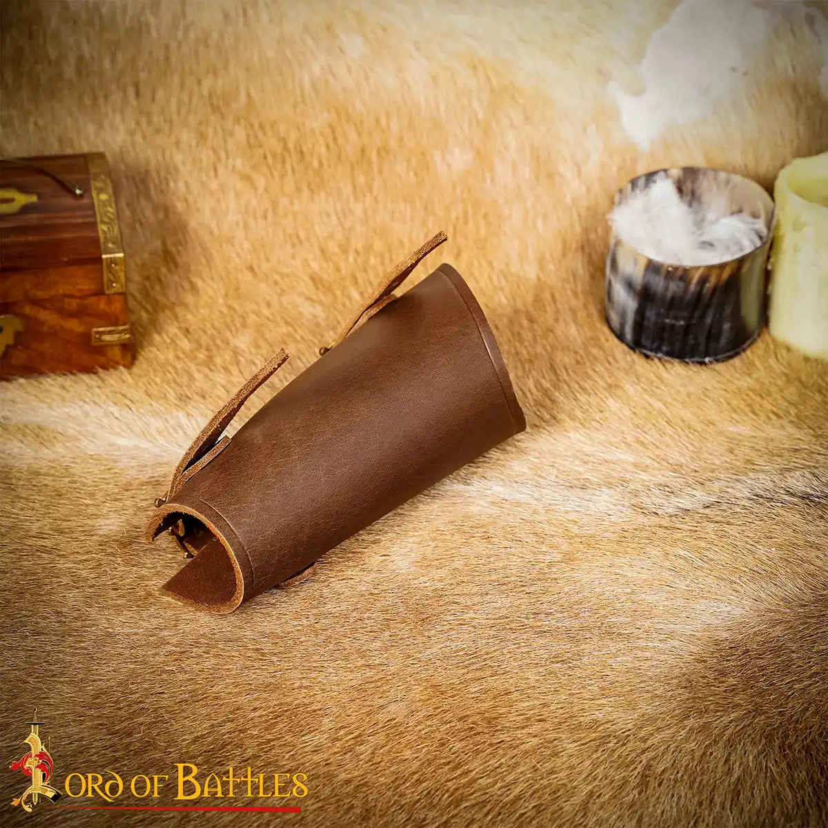 Protector medieval de brazo para arqueros, en cuero marrón