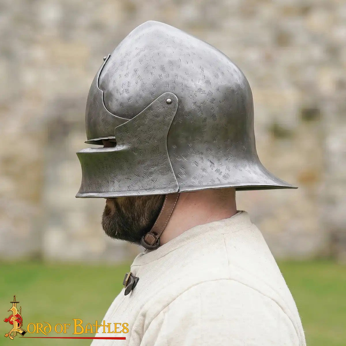 Casco medieval del norte de Italia, modelo Sallet